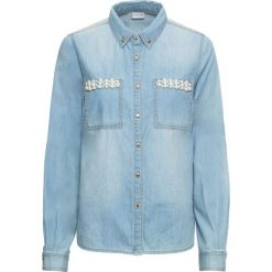 Bluzka dżinsowa z perełkami bonprix niebieski "bleached”. Bluzki damskie marki bonprix. Za 99.99 zł.