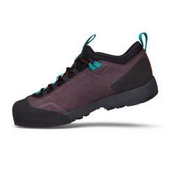 Damskie buty turystyczne Black Diamond Mission LTHR WP Aprch. Czarne obuwie sportowe damskie Black Diamond, trekkingowe. Za 738.50 zł.