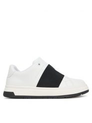Calvin Klein Sneakersy V3X9-83162-1355 S Biały. Białe buty sportowe chłopięce Calvin Klein, bez wzorów, ze skóry, bez zapięcia. Za 289.99 zł.