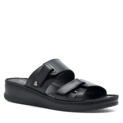 Klapki Go Soft. Czarne klapki damskie GO SOFT, bez wzorów, bez obcasa. Za 129.99 zł.