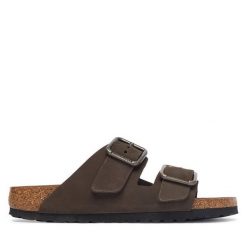 Klapki Birkenstock. Brązowe klapki damskie Birkenstock, bez wzorów, bez obcasa. Za 674.99 zł.