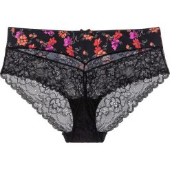 Figi "panty" bonprix z nadrukiem. Szare figi damskie bonprix, w koronkowe wzory, z bawełny. Za 24.99 zł.