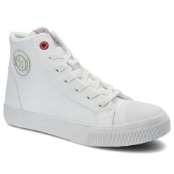 Białe Sneakersy Damskie Cross Jeans Modne Obuwie. Białe obuwie sportowe damskie Cross Jeans, bez wzorów, z gumy. Za 109.00 zł.