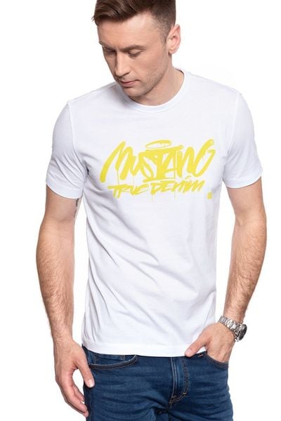 T-SHIRT MĘSKI MUSTANG ALEC X PRINT GENERAL WHITE 1009007 2045. Białe t-shirty męskie Mustang, m, bez wzorów, bez kołnierzyka. W wyprzedaży za 34.99 zł.
