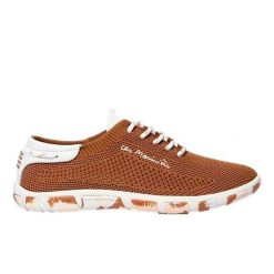 Damskie płócienne buty sportowe TBS Jazaria. Białe obuwie sportowe damskie TBS, bez wzorów, z materiału, tenisowe. Za 371.50 zł.