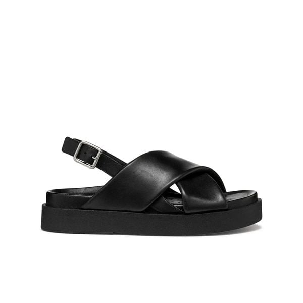 Sandały damskie Geox Adelash. Czarne sandały damskie Converse, bez wzorów, z materiału, bez obcasa, na platformie, bez zapięcia. Za 327.00 zł.