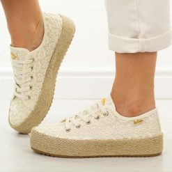 Beżowe trampki damskie, espadryle Lee Cooper 4328. Brązowe espadryle damskie Lee Cooper, bez wzorów, z jeansu, eleganckie, bez zapięcia. Za 169.00 zł.
