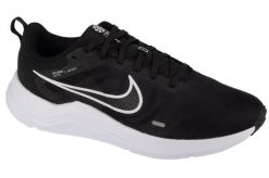 Tenisówki Nike Model Downshifter 12 C/o Kolor Czarny. Czarne trampki męskie Nike, bez wzorów, z gumy, bez zapięcia. Za 499.99 zł.