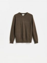 Sweter z wełny merino - zielony. Zielone swetry przez głowę męskie Reserved, l, bez wzorów, z wełny, bez kołnierzyka. Za 199.99 zł.