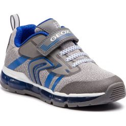 Sneakersy GEOX - J Android B. A J9244A 01454 C0069 D Grey/Royal. Szare półbuty chłopięce Geox, bez wzorów, z materiału, bez zapięcia. W wyprzedaży za 189.00 zł.