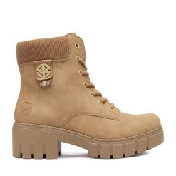 Trzewiki Rieker. Brązowe botki damskie Rieker, bez obcasa, na słupku, bez zapięcia. Za 399.99 zł.