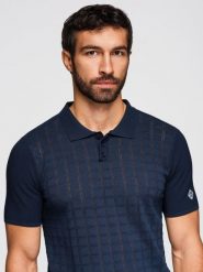 Męska wiskozowa ażurowa koszulka polo - granatowa V2 - Rozmiar: L. Niebieskie koszulki polo męskie Ombre Clothing, na lato, l, w ażurowe wzory, z dzianiny, biznesowe, bez ramiączek. Za 209.99 zł.