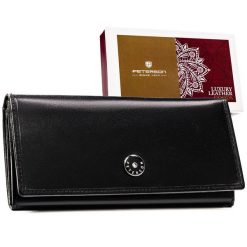 Duży, skórzany portfel damski w czarnym kolorze zamykany na zatrzask - Peterson. Czarne portfele damskie Peterson, bez wzorów, ze skóry. Za 99.99 zł.