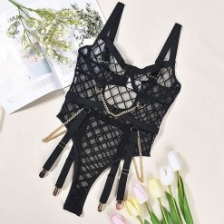 Body z koronką i elastycznymi paskami na romantyczny wieczór Petranka. Czarne body damskie Intica, m, bez wzorów, z koronki. Za 149.00 zł.