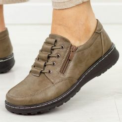 Khaki półbuty damskie Potocki 90407. Niebieskie półbuty damskie POTOCKI, na jesień, bez wzorów, z jeansu, klasyczne, z okrągłym noskiem, bez obcasa, na płaskiej podeszwie, bez zapięcia. Za 169.00 zł.