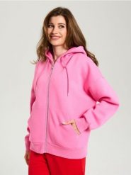 Bluza z kapturem - różowy. Czerwone bluzy damskie Sinsay, l, bez wzorów, z kapturem. W wyprzedaży za 24.99 zł.
