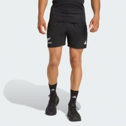 Szorty All Blacks Home. Czarne krótkie spodenki sportowe męskie Adidas, s, bez wzorów, do piłki nożnej. Za 199.00 zł.