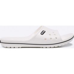 Crocs - Klapki Crocband II. Białe klapki męskie Crocs, z materiału. W wyprzedaży za 99.90 zł.