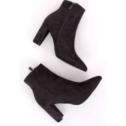Botki na obcasie szare NS039P Grey. Szare botki damskie ButyModne, bez obcasa, na obcasie, bez zapięcia. W wyprzedaży za 159.00 zł.