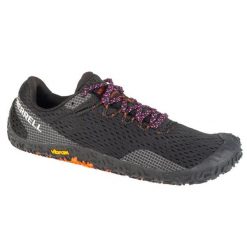 Buty do biegania Merrell Vapor Glove 6 J068326 czarne. Czarne obuwie sportowe damskie bez wzorów, z gumy, do biegania. Za 627.38 zł.