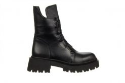 Botki Bayla-161 205 1504 01 Black 161648, Czarny, Skóra naturalna - 40. Czarne botki damskie Bayla, na zimę, z gumy, eleganckie, bez obcasa, bez zapięcia. W wyprzedaży za 359.10 zł.