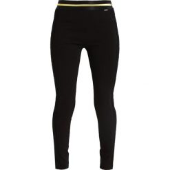 Liu Jo Jeans FUSEAUX Legginsy black. Legginsy damskie Liu Jo Jeans. Za 589.00 zł.