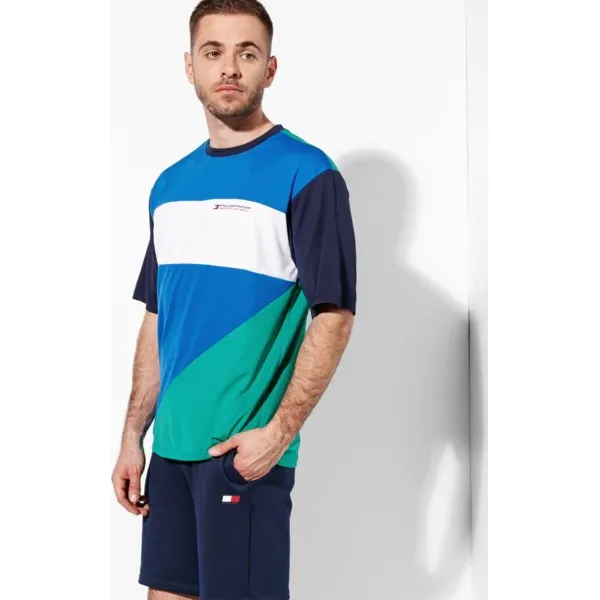 Tommy Sport Koszulka Statement , multicolor, rozmiar L. Koszulki sportowe męskie Tommy Hilfiger, l, bez wzorów, z materiału, bez kołnierzyka, bez ramiączek, na fitness i siłownię, climacool (adidas). W wyprzedaży za 179.99 zł.