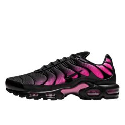 Buty do chodzenia dla dorosłych Air Max Plus Black Hyper Pink. Czarne obuwie sportowe damskie Nike, bez wzorów, z meshu, trekkingowe, nike air max. Za 1,504.43 zł.