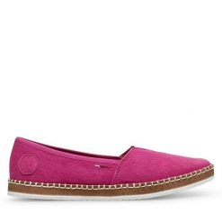 Espadryle Rieker. Czerwone espadryle damskie Rieker, bez wzorów, bez obcasa, bez zapięcia. Za 269.99 zł.