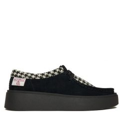Półbuty Clarks. Czarne półbuty damskie Clarks, bez wzorów, bez obcasa, na płaskiej podeszwie, bez zapięcia. Za 659.99 zł.