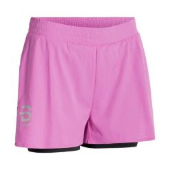 Szorty damskie Daehlie Sportswear Run 365. Fioletowe szorty sportowe damskie DAEHLIE, na lato, l, bez wzorów, z elastanu, do biegania. Za 362.50 zł.