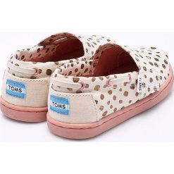 Toms - Tenisówki dziecięce. Buty sportowe dziewczęce marki Toms. Za 149.90 zł.