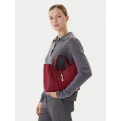 Torebka Furla. Brązowe torebki do ręki damskie Furla, bez wzorów, klasyczne, bez dodatków. Za 1,549.00 zł.