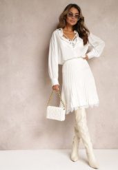 Biała Spódnica Mini Rozkloszowana z Gumką w Talii Saniurio. Białe spódnice damskie Renee, bez wzorów, mini, rozkloszowane. Za 89.99 zł.