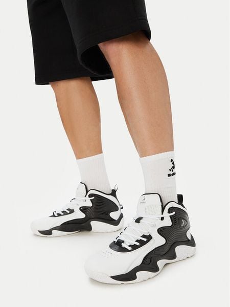 SHAQ Buty do koszykówki EO-DEVASTATOR 3.0 AQ95078M-BW Biały. Białe buty sportowe męskie Shaq, ze skóry, bez zapięcia, do koszykówki. Za 349.99 zł.