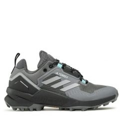 Trekkingi adidas. Fioletowe obuwie sportowe damskie Adidas, trekkingowe. Za 439.99 zł.