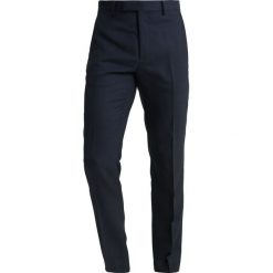 Ted Baker TIMELESS BIRDSEYE TROUSERS Spodnie garniturowe navy. Spodnie materiałowe męskie Ted Baker, z materiału. W wyprzedaży za 421.85 zł.