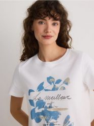 T-shirt regular z nadrukiem - biały. Białe t-shirty damskie Reserved, l, bez wzorów, z bawełny, bez kołnierzyka. W wyprzedaży za 45.99 zł.
