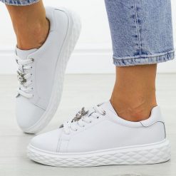 Białe wt skórzane sneakersy damskie Sergio Leone Sp110. Białe półbuty damskie Sergio Leone, na jesień, bez wzorów, z jeansu, biznesowe, bez obcasa, na platformie, bez zapięcia. Za 199.00 zł.