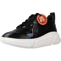 Buty CLARKS TRICOMET LACE Czarny. Czarne obuwie sportowe damskie Clarks, trekkingowe. Za 282.99 zł.