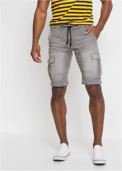 Bermudy dżinsowe ze stretchem, regular fit. Szare jeansy męskie bonprix, eleganckie. Za 144.99 zł.
