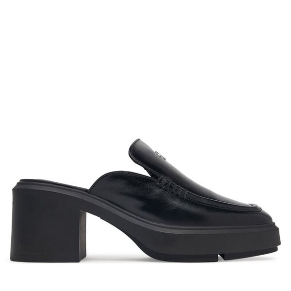 Klapki Calvin Klein. Czarne klapki damskie Calvin Klein, bez wzorów, bez obcasa. Za 649.99 zł.