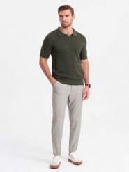 Męskie spodnie chino REGULAR FIT z gumką w pasie – szaro-beżowe V1 - Rozmiar: M. Szare eleganckie spodnie męskie Ombre Clothing, l, bez wzorów, z bawełny. Za 369.99 zł.