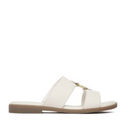 Klapki Lasocki. Białe klapki damskie Lasocki, bez wzorów, bez obcasa. Za 139.99 zł.