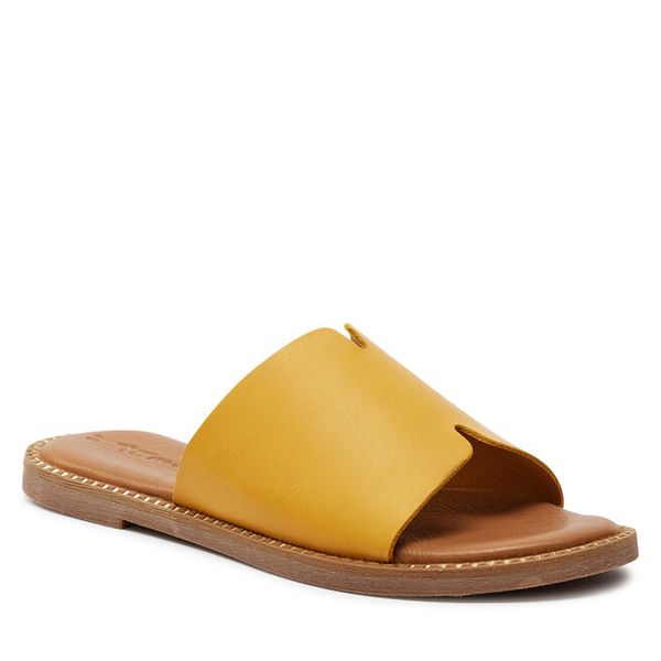 Klapki Tamaris. Żółte klapki damskie Tamaris, bez wzorów, bez obcasa. Za 227.99 zł.