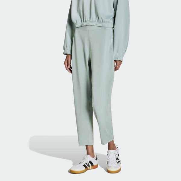 Spodnie All Me Yoga Essentials. Zielone spodnie materiałowe damskie Adidas, s, bez wzorów, z elastanu, na fitness i siłownię. Za 219.00 zł.