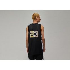 Koszulka męska nike air jordan sport dna mesh jersey black. Czarne koszulki sportowe męskie Jordan, m, bez wzorów, z jersey, bez kołnierzyka, bez ramiączek, do koszykówki. Za 279.00 zł.