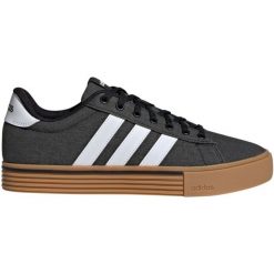 Buty adidas Daily 4.0. Białe obuwie sportowe damskie Adidas, bez wzorów, trekkingowe. Za 297.90 zł.