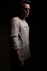 Sweter Piaskun męski. Swetry przez głowę męskie Hultaj Polski, l, bez wzorów, z dzianiny, bez kołnierzyka. Za 349.00 zł.