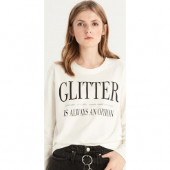 Bluza z napisem - Kremowy. Białe bluzy damskie Sinsay, z napisami. Za 39.99 zł.